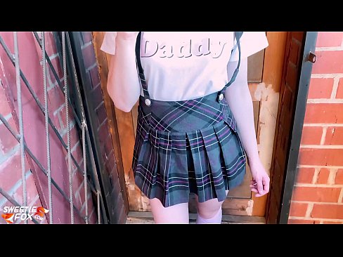 ❤️ Schoolgirl Sikini derinden Sucks ve sınıflar yerine sikikleri. ❤️ Sikiş videosu tr.vanalize.ru ☑